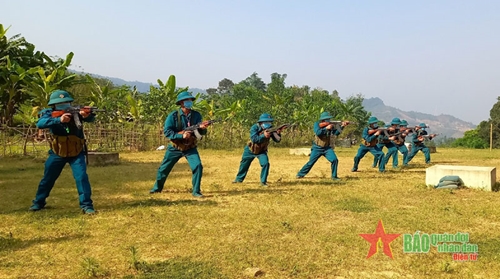 Ban chỉ huy Quân sự TP Điện Biên Phủ khai mạc huấn luyện điểm dân quân tự vệ năm 2022
